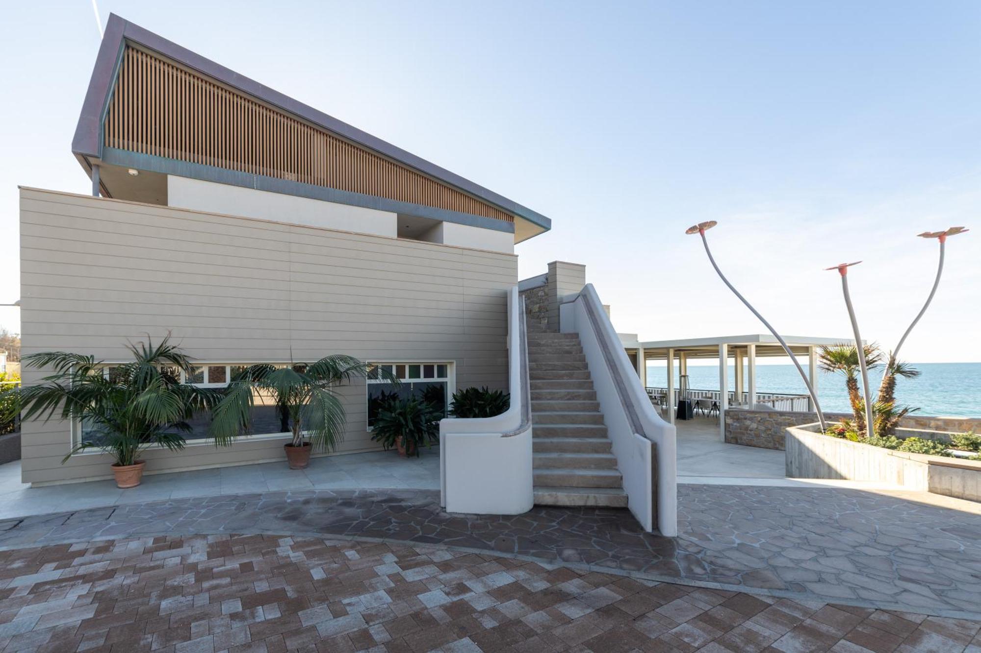 Le Suites Sul Mare Di Esterina Civitavecchia Exterior photo
